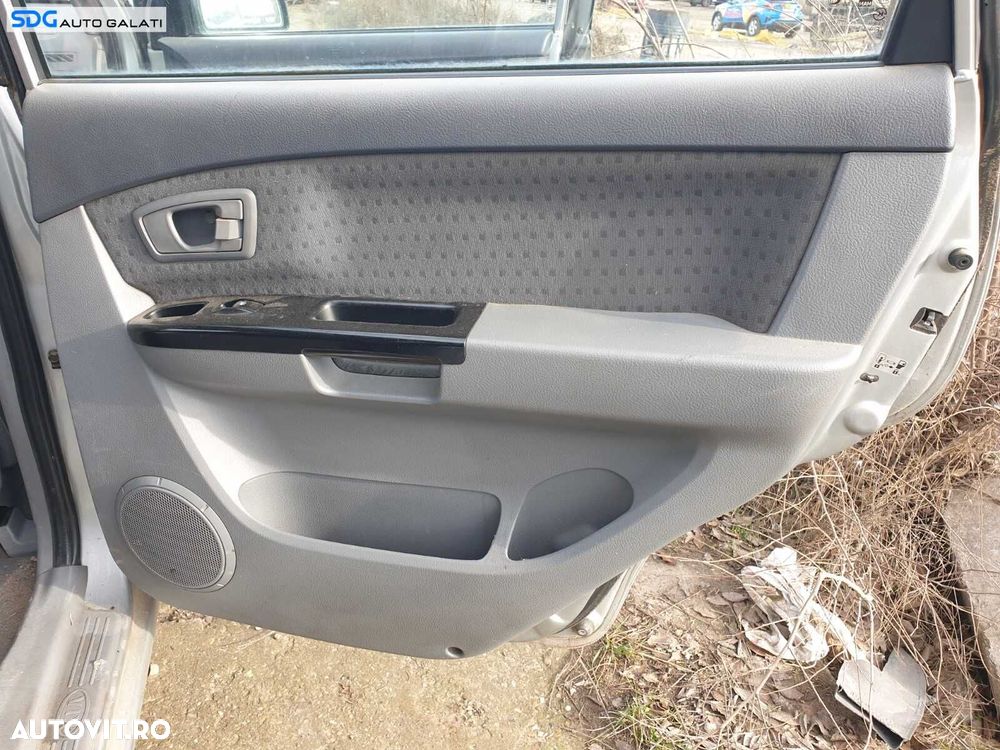 Tapiterie Panou Fata Interioara de pe Usa Portiera Dreapta Spate Kia Carens 1999 - 2006 - 1