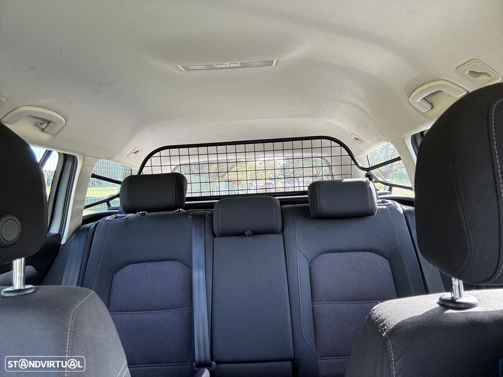 VW Passat Variant 2.0 TDI Confortline - 10