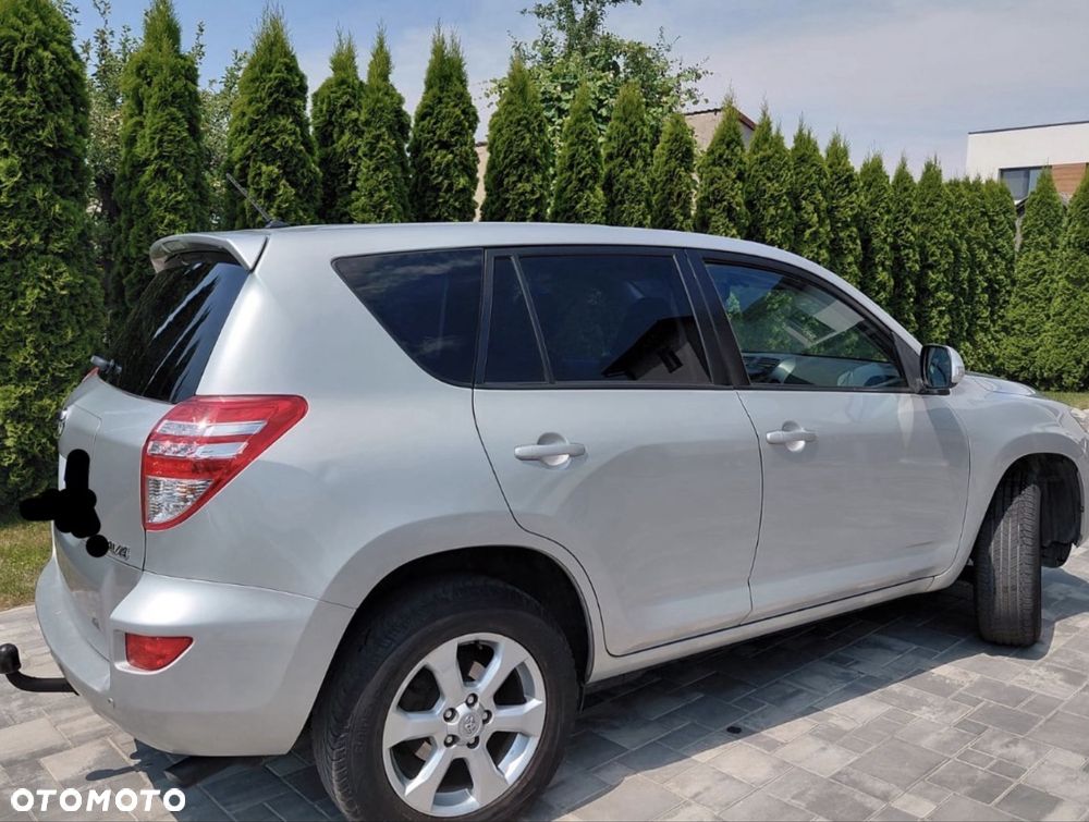 Toyota RAV4 - 3