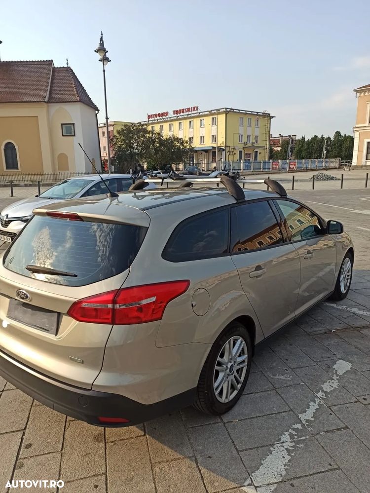 Ford Focus 1.0 EcoBoost Titanium - 5