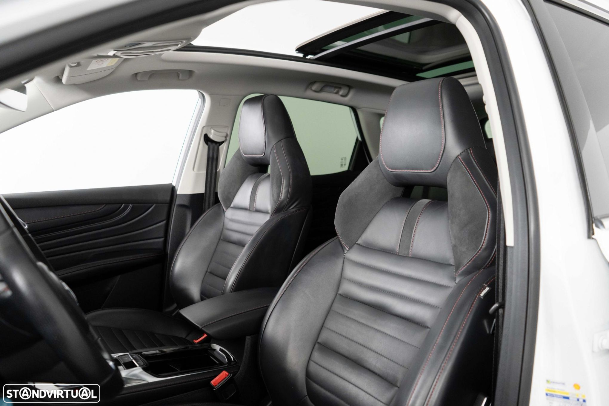 MG EHS 1.5 T-GDI Plug-in Hybrid Luxury - 8