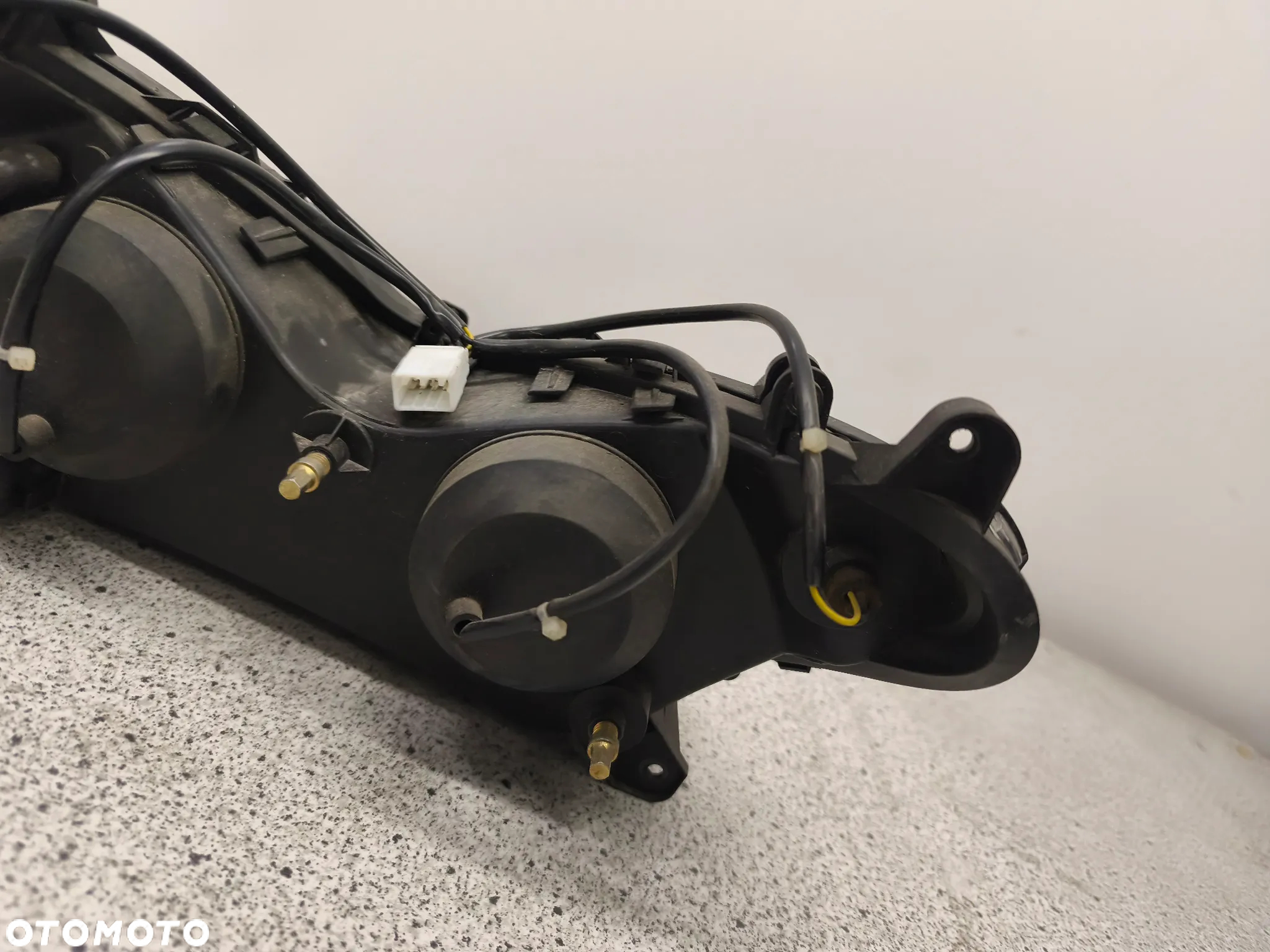 Lampa przód, przednia, reflektor Piaggio NRG - 18