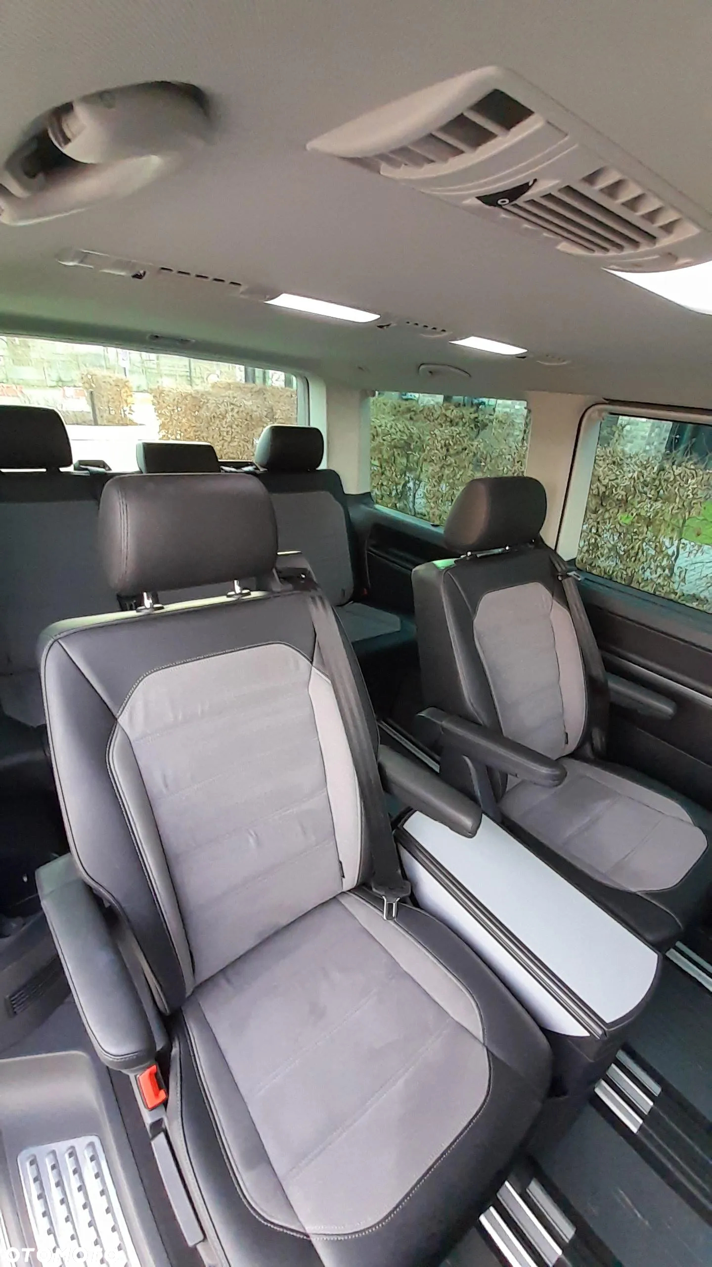 Volkswagen Multivan 6.1 2.0 TDI L1 Highline 4Motion DSG - 19