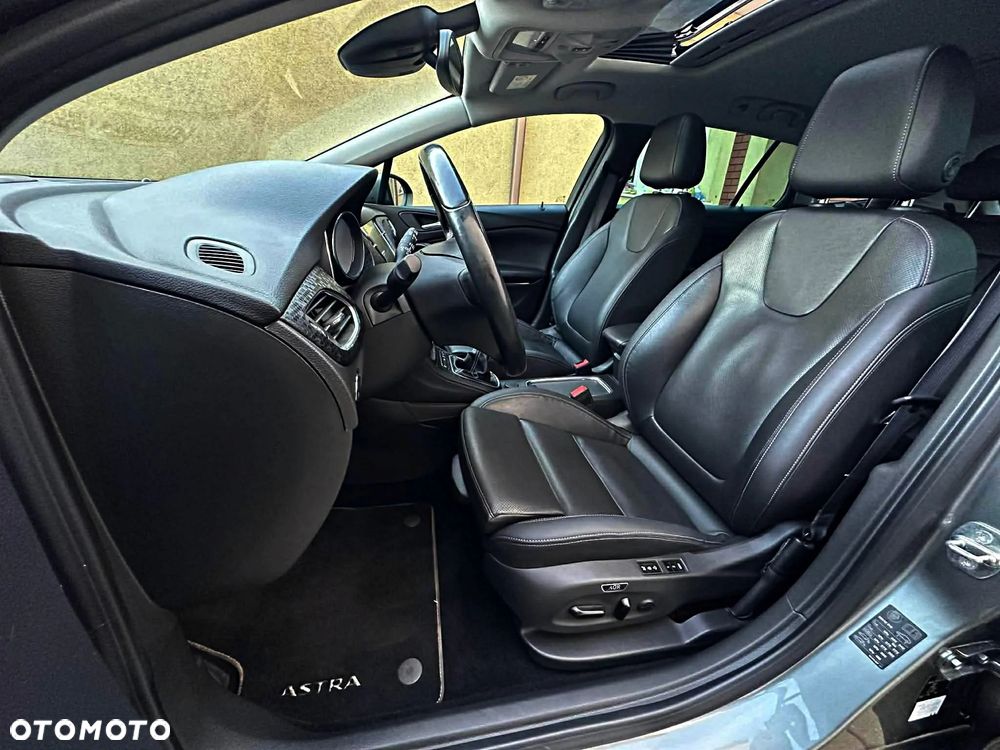 Opel Astra 1.6 CDTI Elite S&S - 18