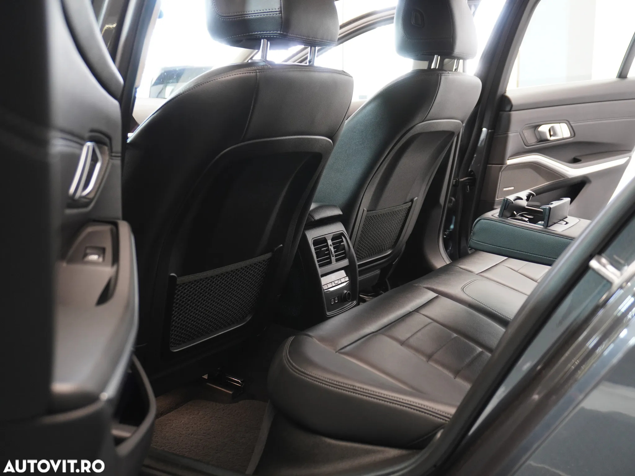 BMW Seria 3 318d Aut. Luxury Line - 19