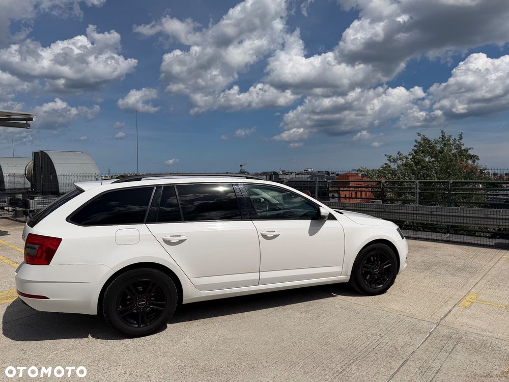 Skoda Octavia 1.5 TSI ACT Ambition - 4