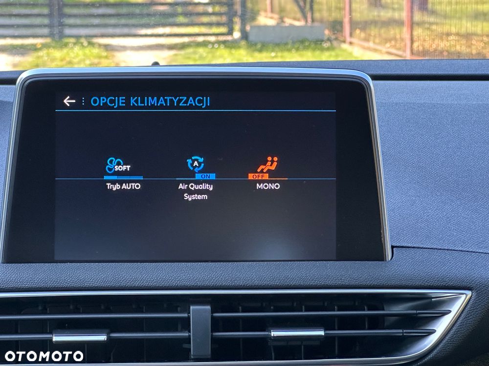 Peugeot 3008 PureTech 130 Stop & Start GPF Allure Business-Paket - 21