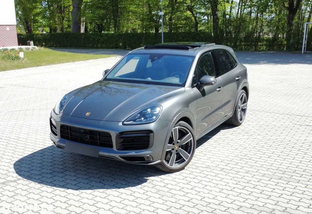 Porsche Cayenne GTS - 10