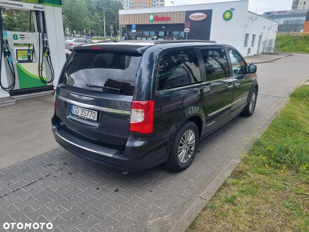 Chrysler Town & Country 3.6 Touring - 15
