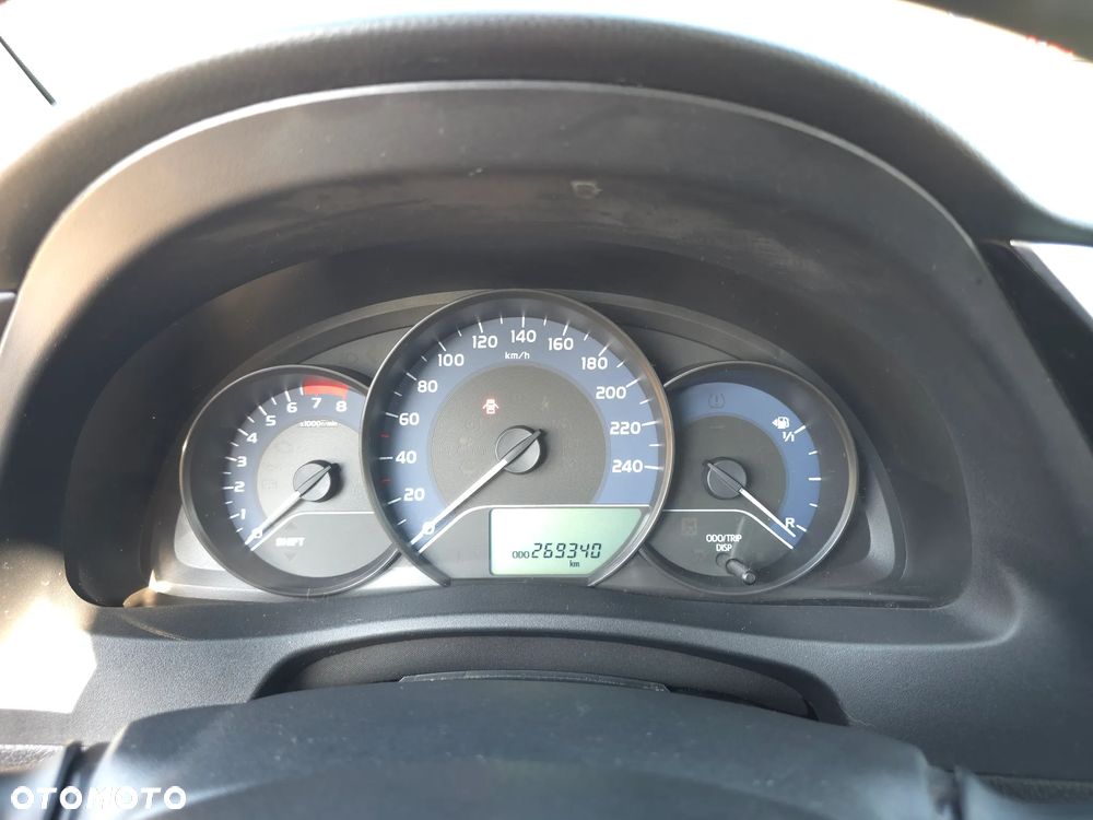 Toyota Corolla 1.6 Active EU6 - 26