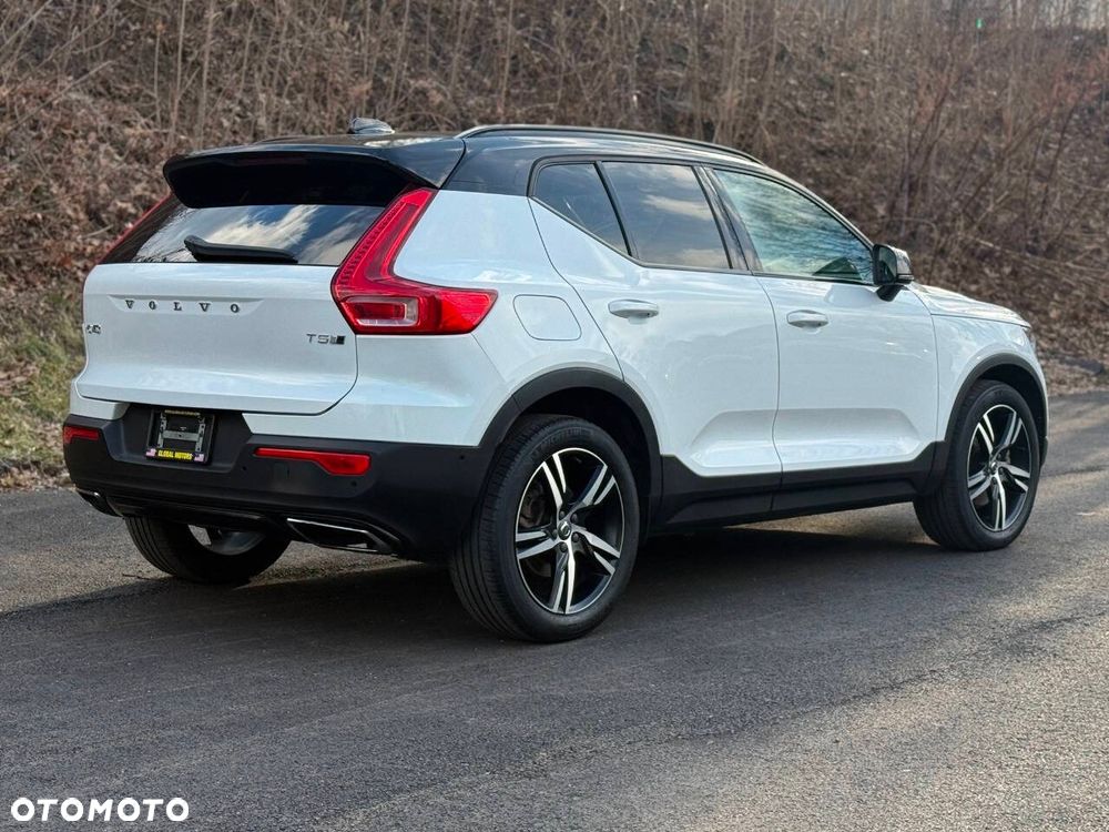 Volvo XC 40 T5 AWD R-Design - 6