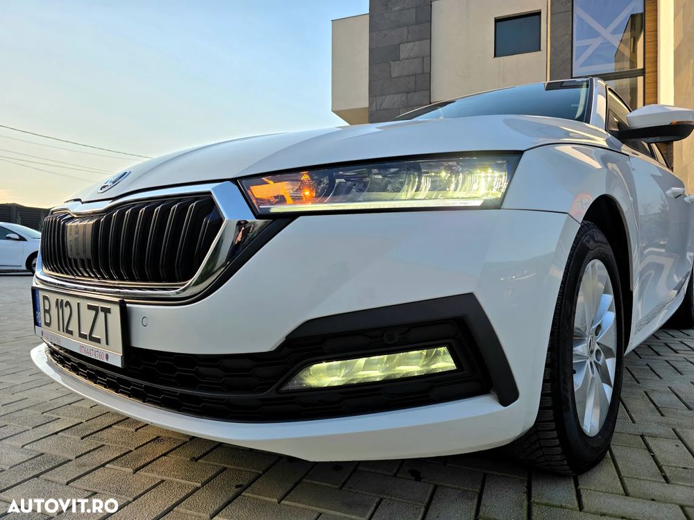 Skoda Octavia Combi 2.0 TDI Ambition - 5