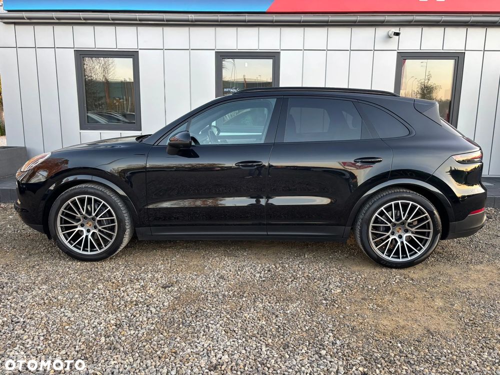 Porsche Cayenne Platinum Edition - 2
