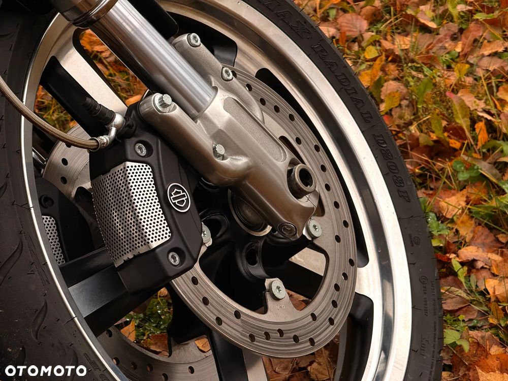 Harley-Davidson V-Rod Muscle - 16