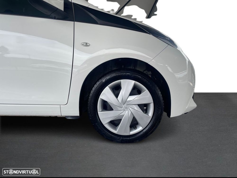 Toyota Aygo 1.0 X-Play+AC+X-Touch - 17