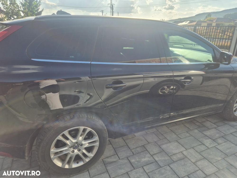 Volvo XC 60 D4 VEA Start-Stop R-Design - 2