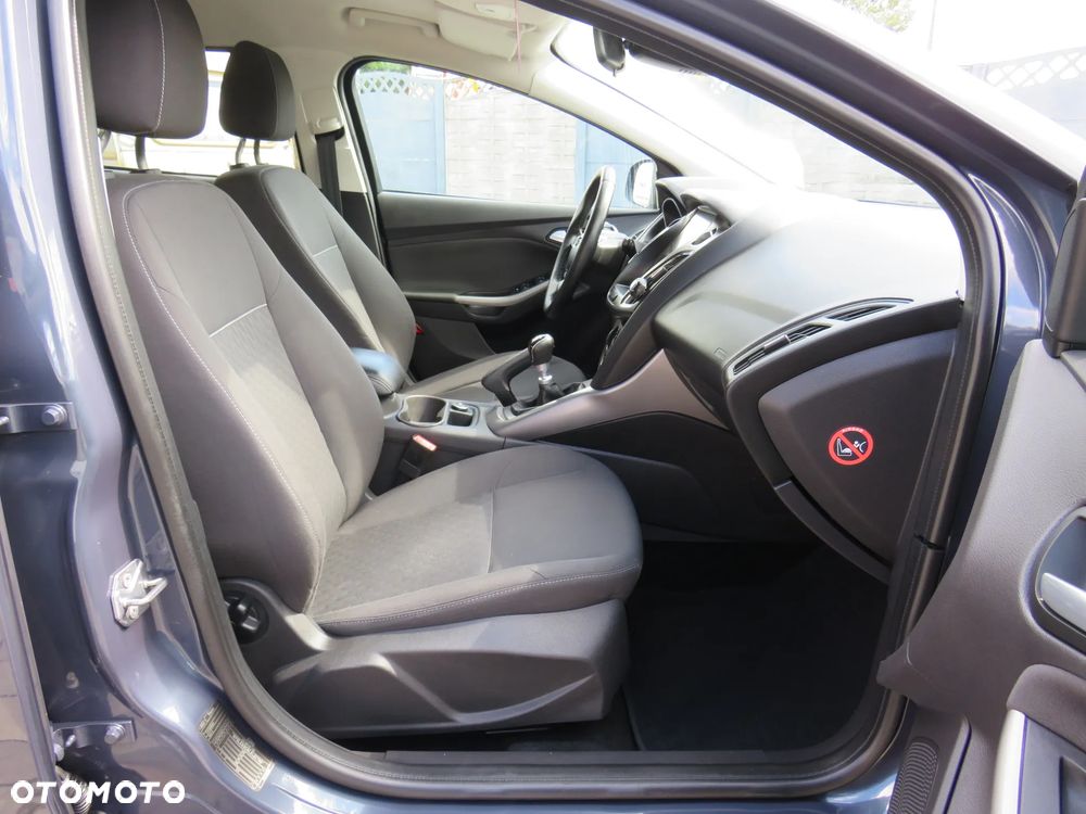 Ford Focus - 35