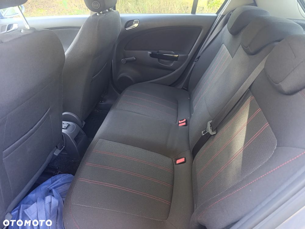 Opel Corsa 1.4 Cosmo - 22