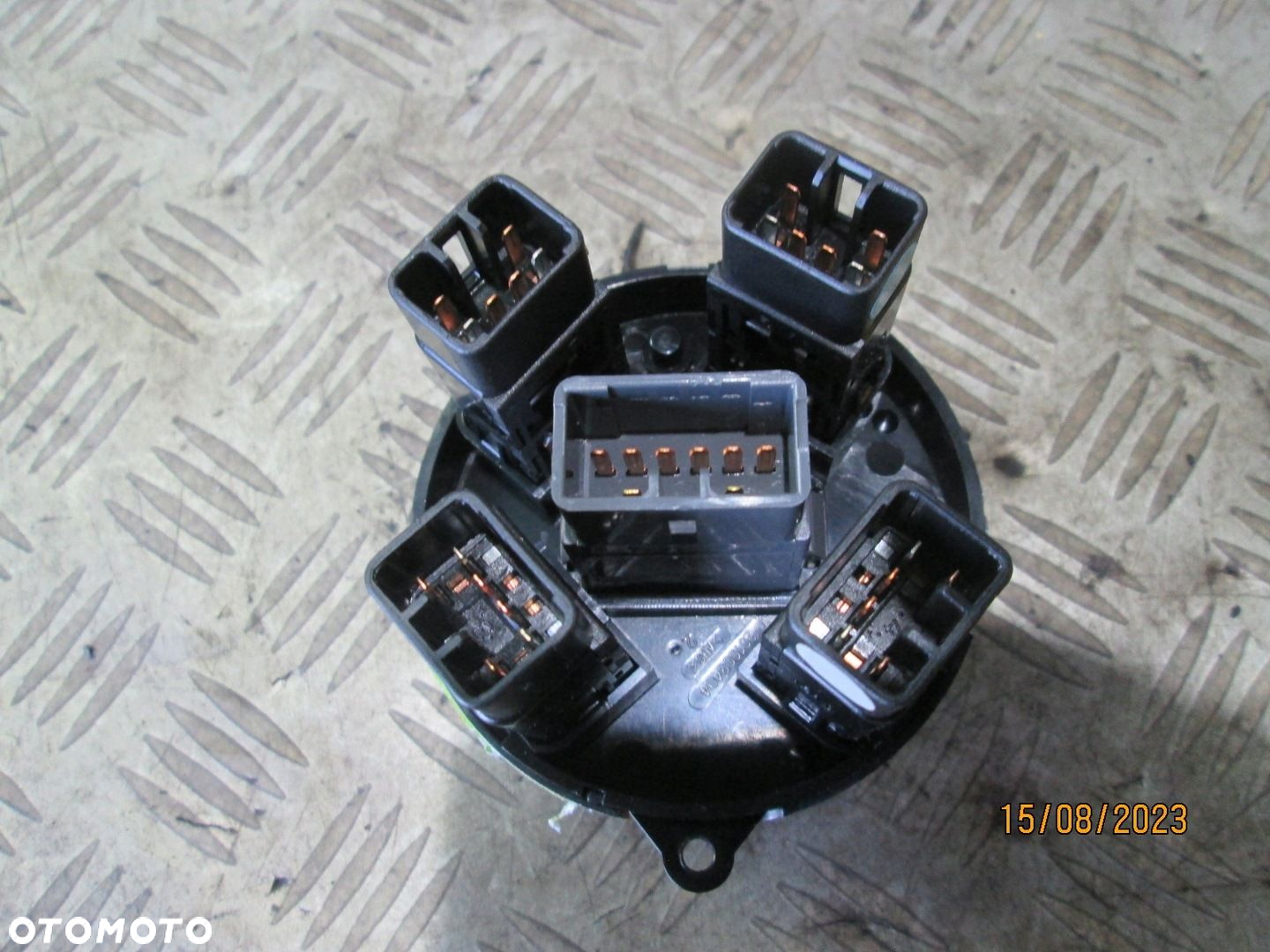 PANEL PRZEŁĄCZNIKI SSANGYONG KYRON 07- 85201-09051 - 2