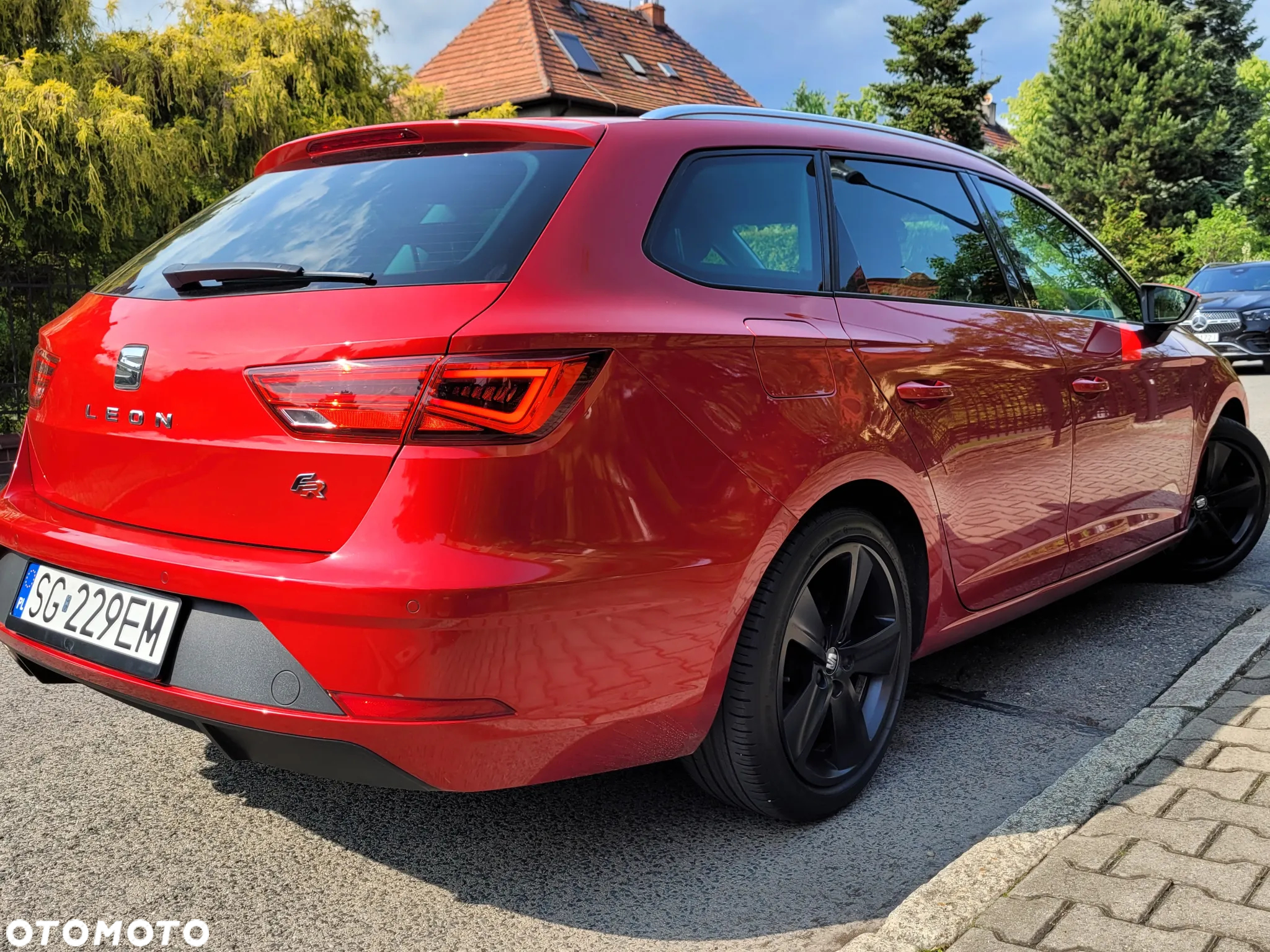 Seat Leon Sportstourer 2.0 TDI FR Plus - 10