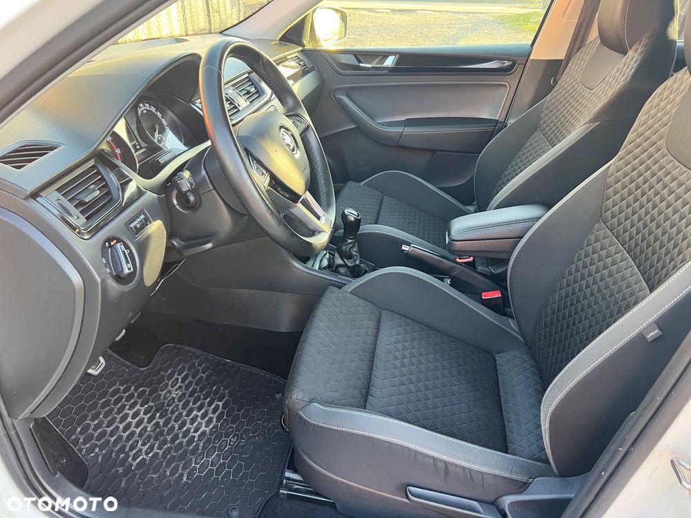 Skoda RAPID 1.0 TSI Cool Edition - 5