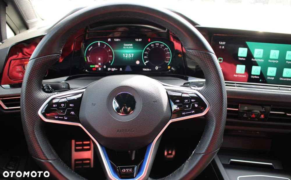 Volkswagen Golf - 14