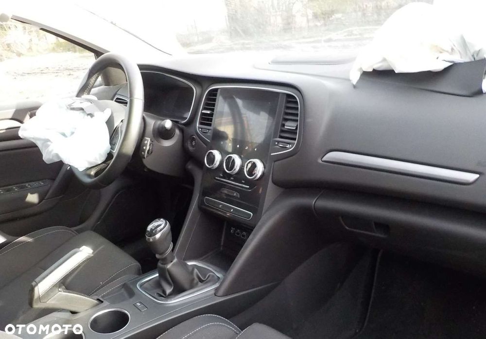 Renault Megane 1.5 Blue dCi Techno - 25