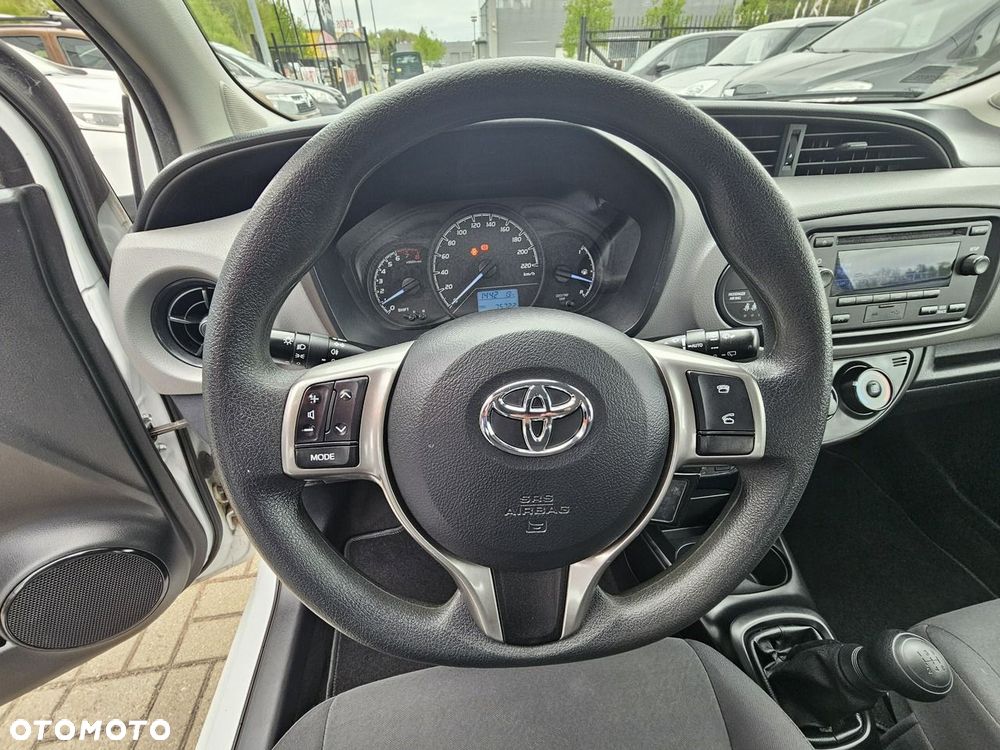 Toyota Yaris - 21