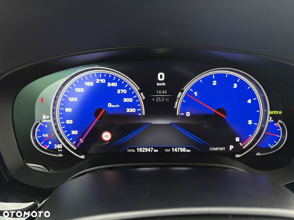 BMW Seria 5 520d xDrive - 20