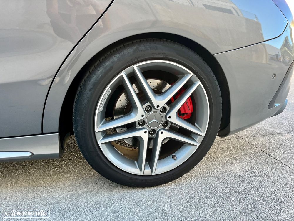 Mercedes-Benz CLA 45 AMG 4Matic 7G-DCT Orange Art Edition - 45