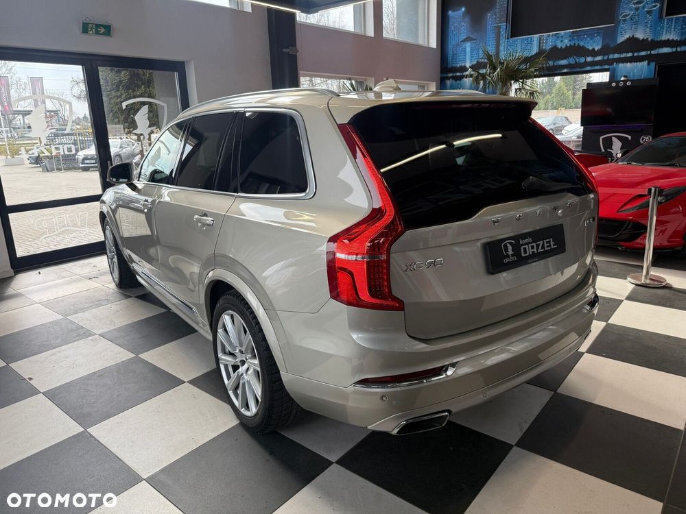 Volvo XC 90 - 8