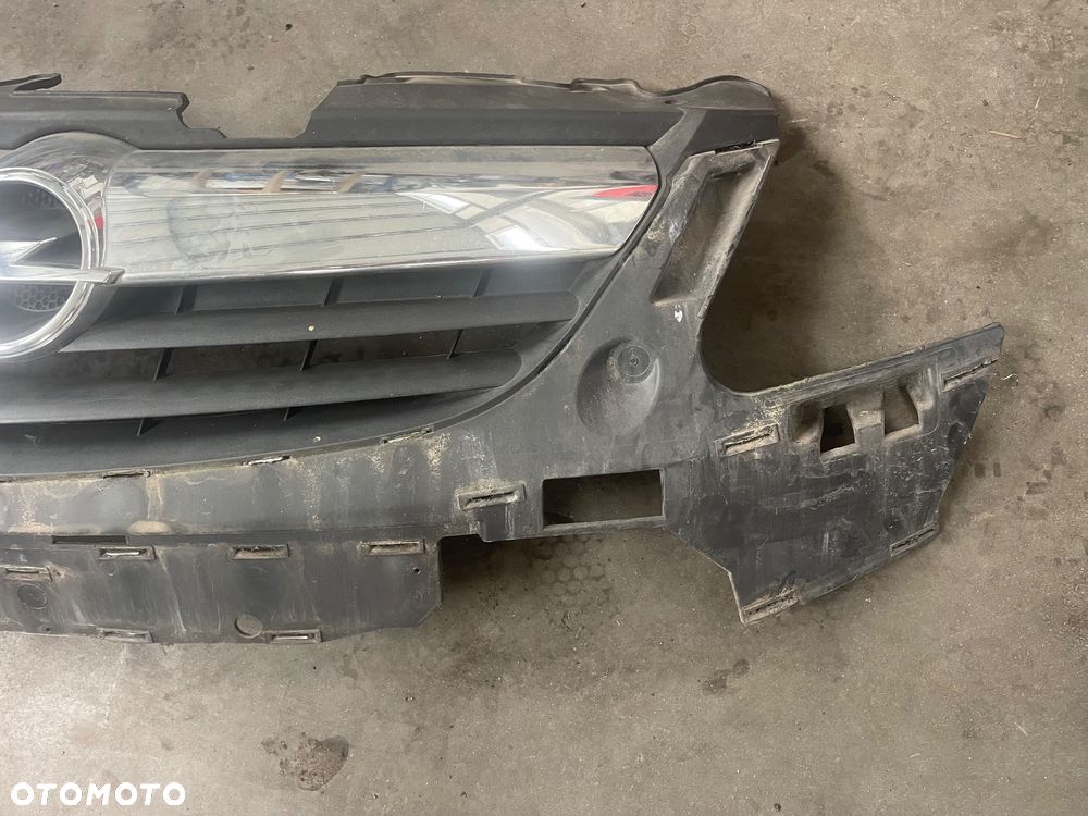 OPEL CORSA D GRIL ATRAPA PRZED LIFTEM - 3