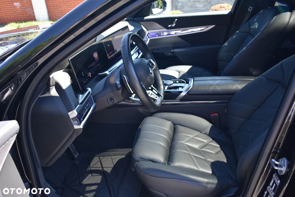 BMW Seria 7 740d xDrive mHEV Individual Edition sport - 23