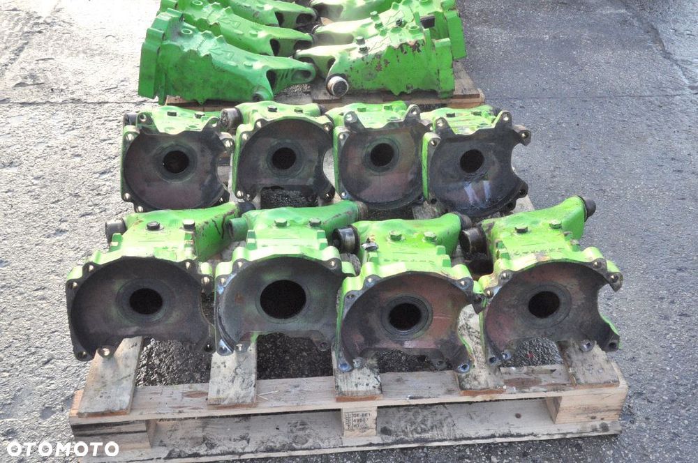 OBUDOWA POCHWA MOSTU MERLO NR 045567 / 045568 - 4