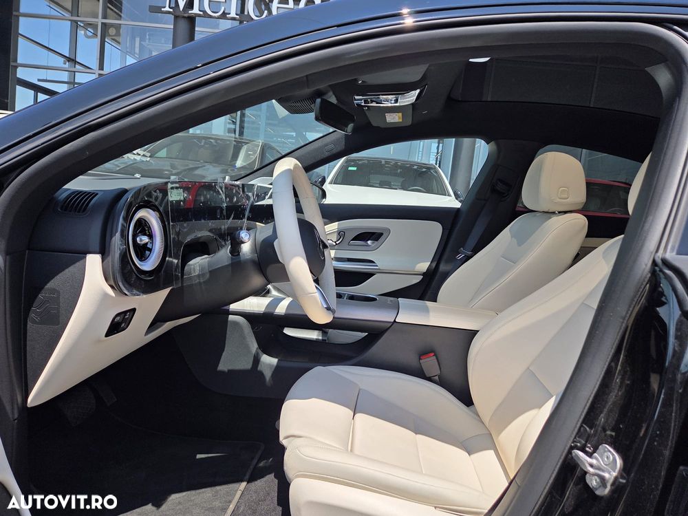 Mercedes-Benz CLA 200 MHEV - 22