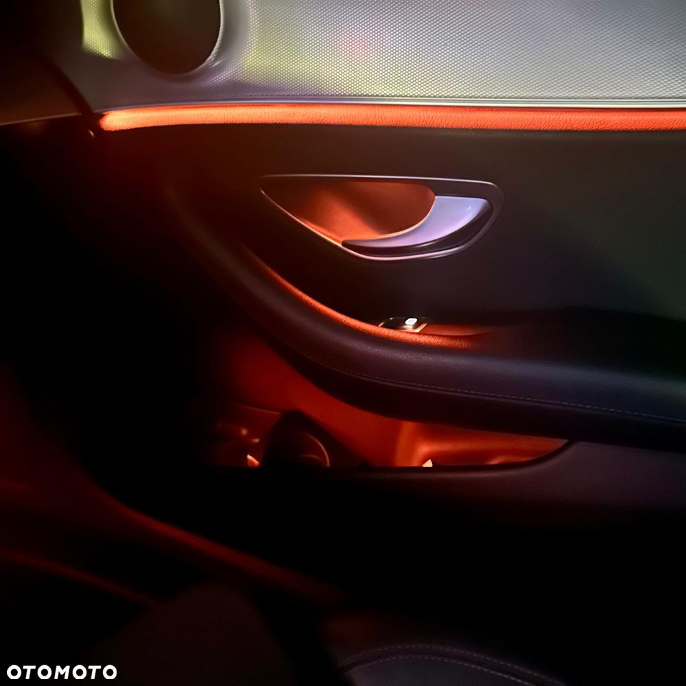 Mercedes-Benz Klasa E 200 d 9G-TRONIC Exclusive - 15