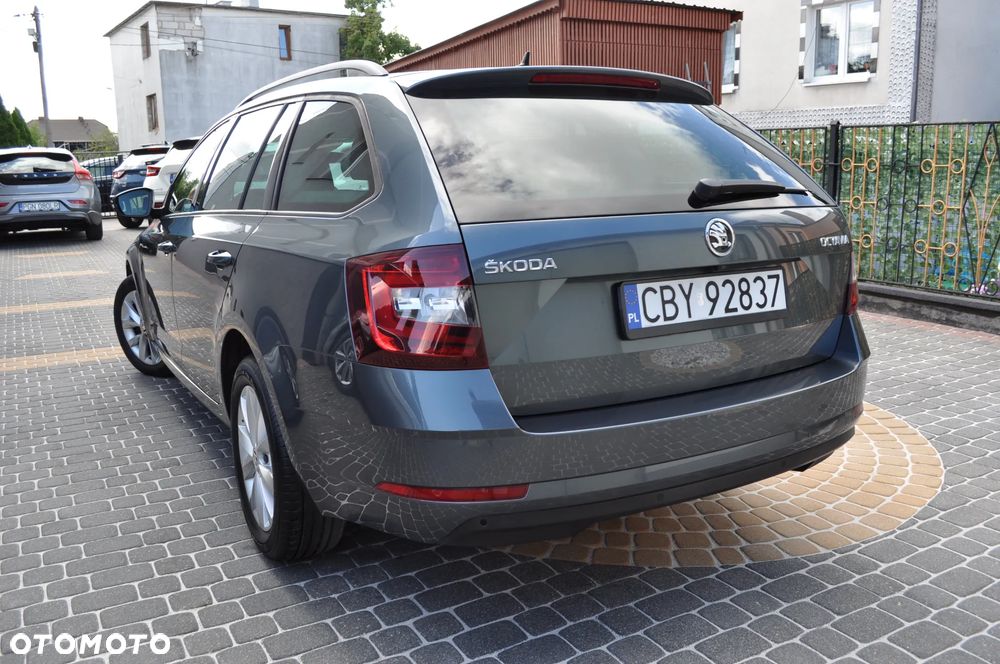Skoda Octavia 1.6 TDI DSG Premium Edition - 6