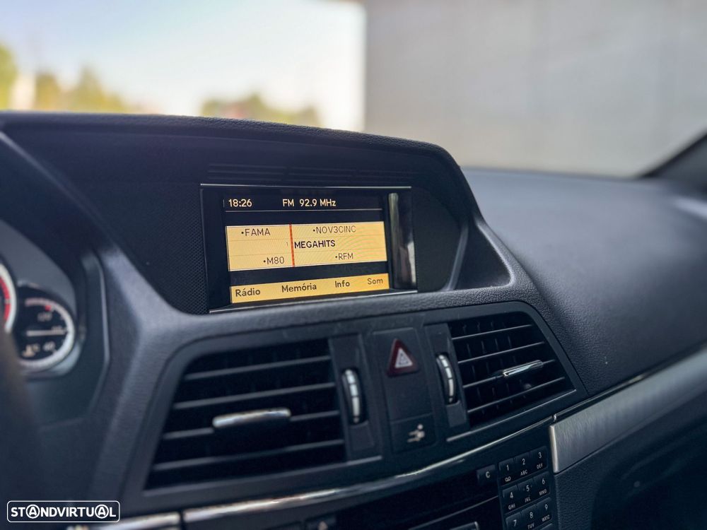 Mercedes-Benz E 220 CDi Avantgarde BlueEfficiency - 39