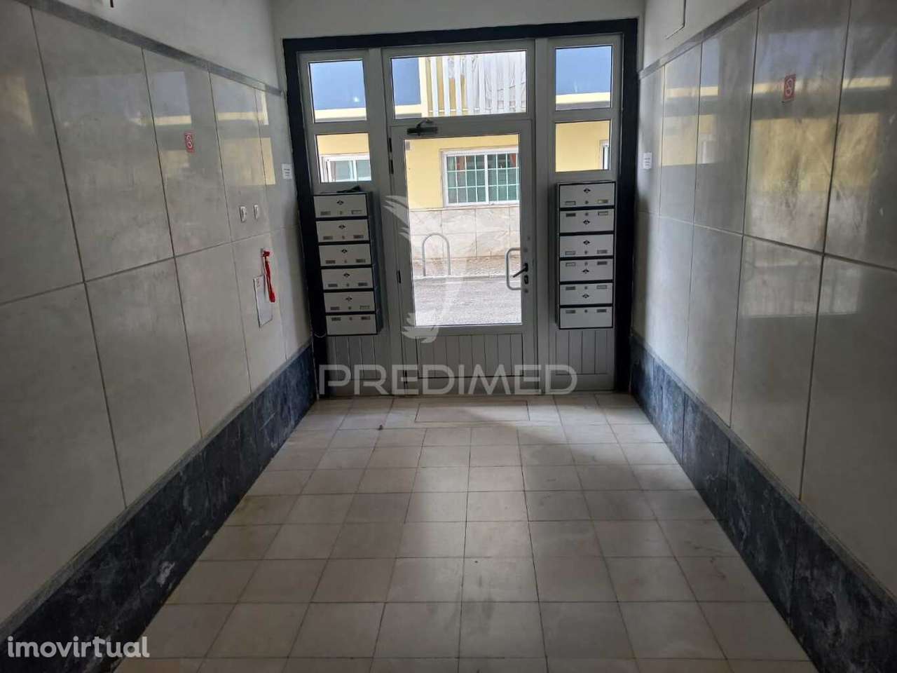 Apartamento T4 – Laranjeiro – Perto da Base Naval de Lisboa (Alfeite) - Grande imagem: 2/12