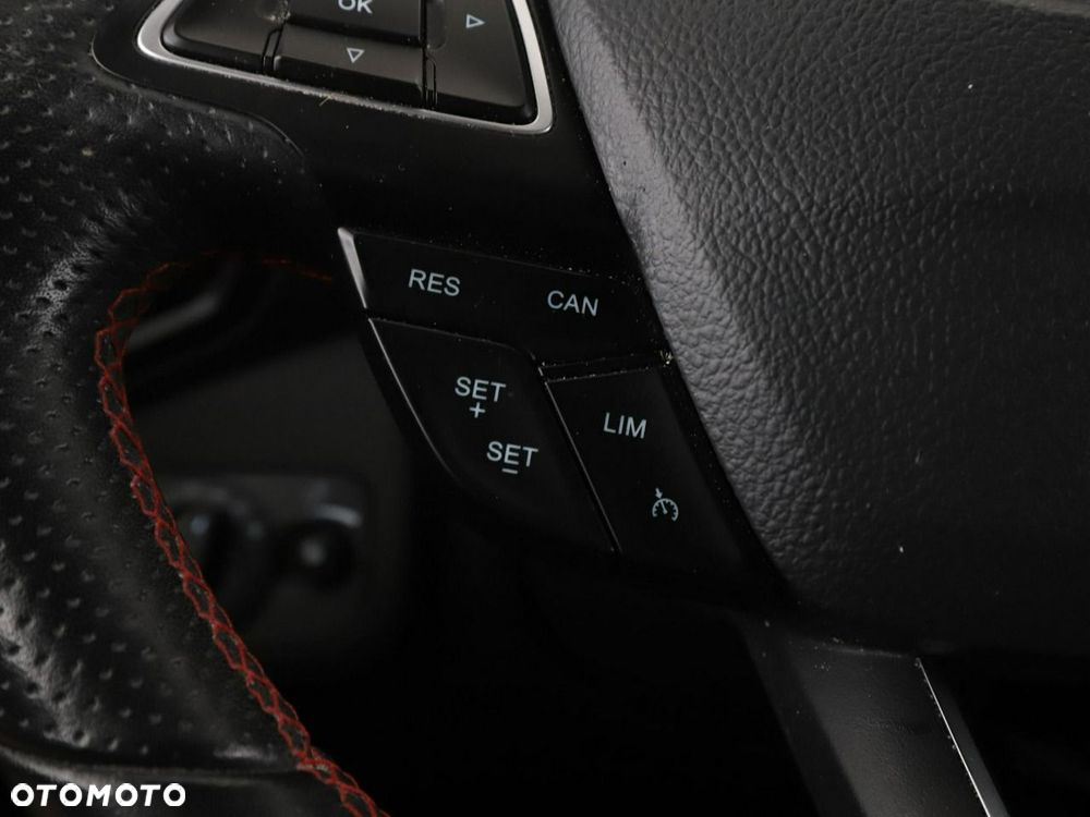 Ford Kuga 1.5 EcoBoost 2x4 ST-Line - 32