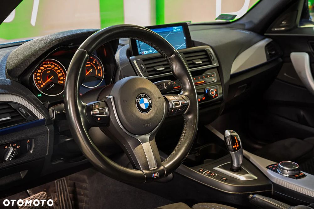 BMW Seria 1 120d xDrive M Sport - 16