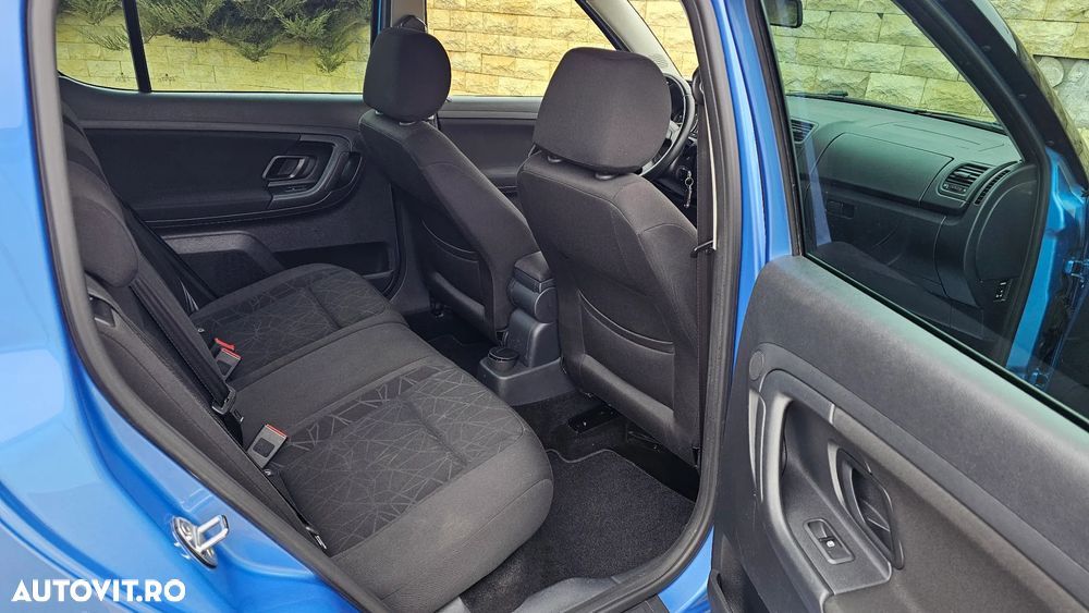 Skoda Fabia 1.2 TSI DSG FAMILY - 8