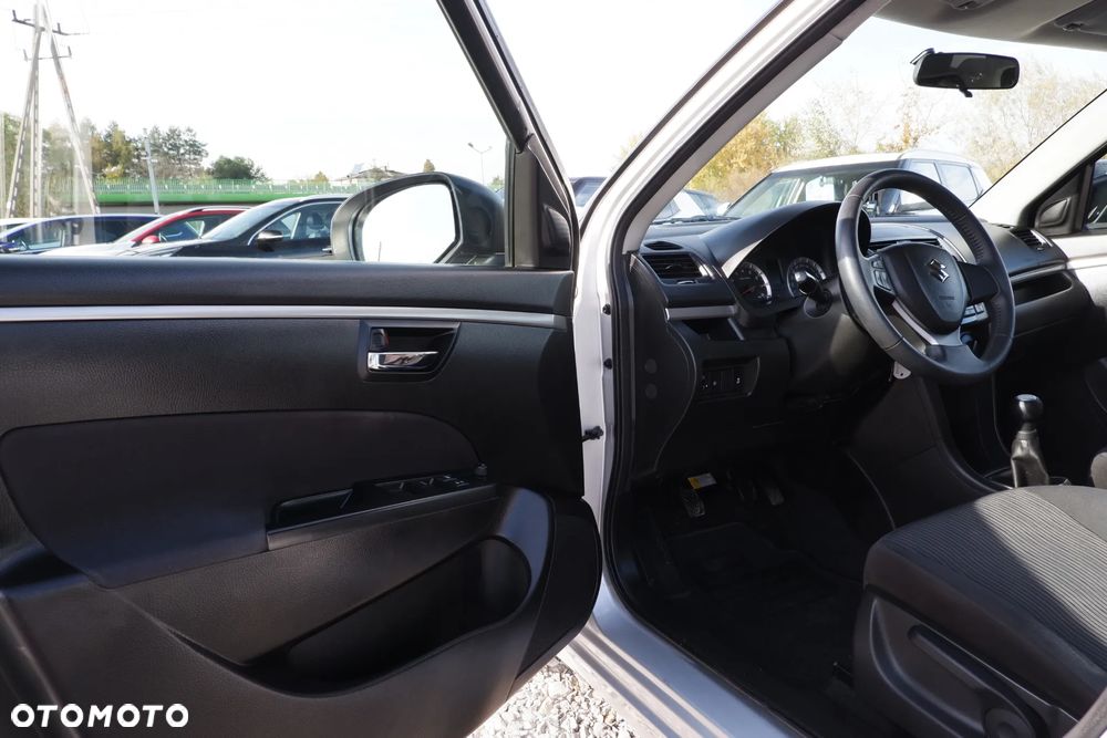 Suzuki Swift 1.2 4x4 Club - 24