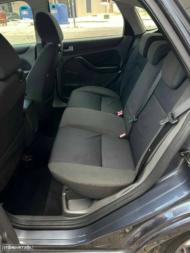 Ford Focus 1.6 TDCi Sport - 7