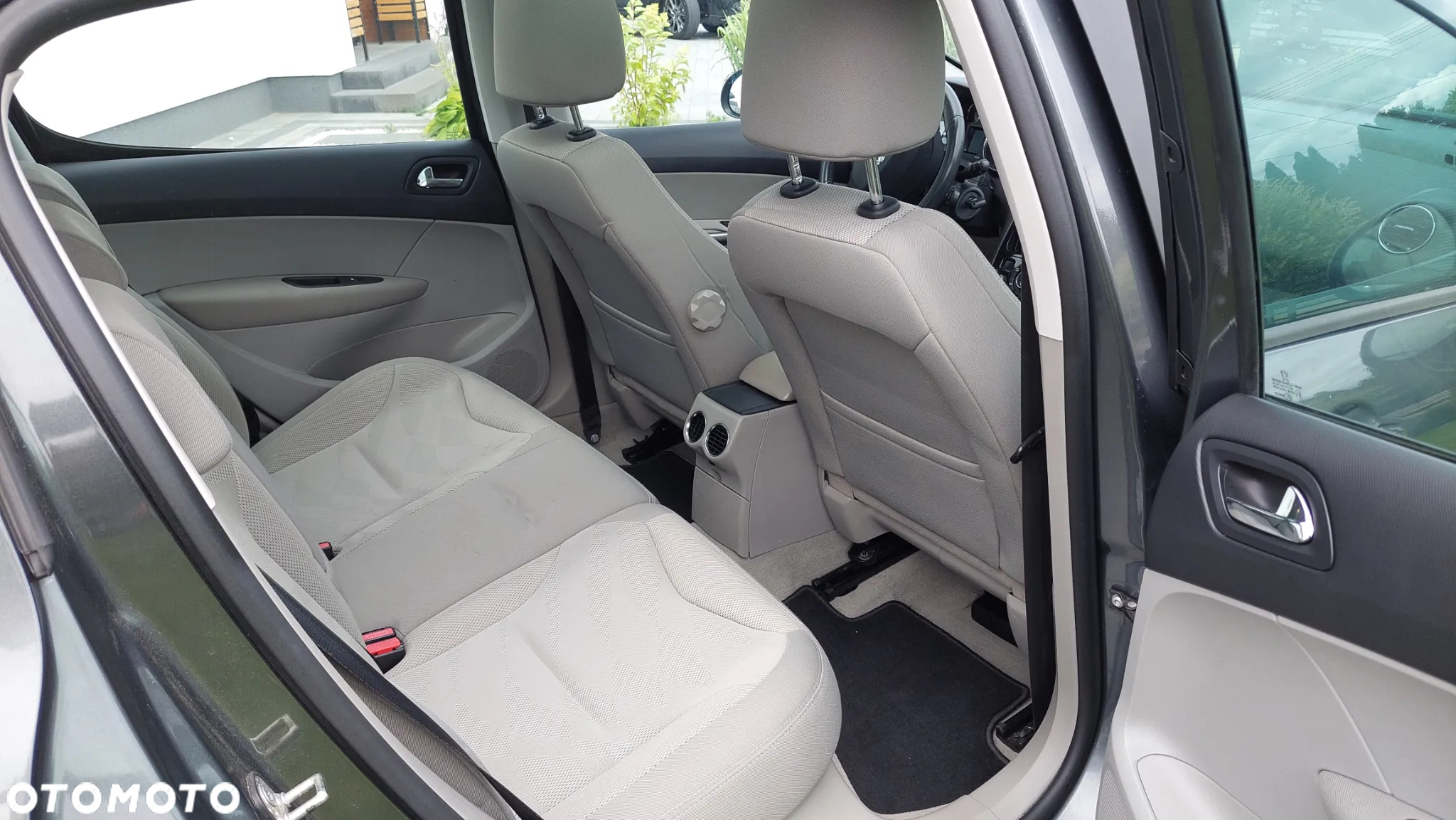 Peugeot 308 1.6 THP Allure - 11