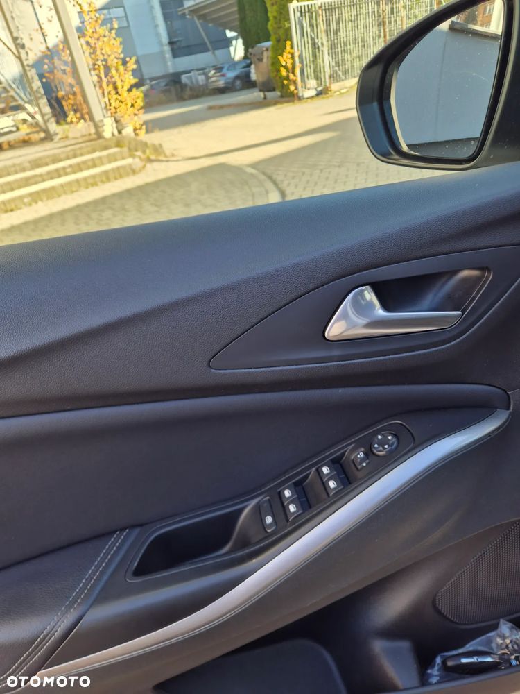 Opel Grandland 1.6 T PHEV GS - 16