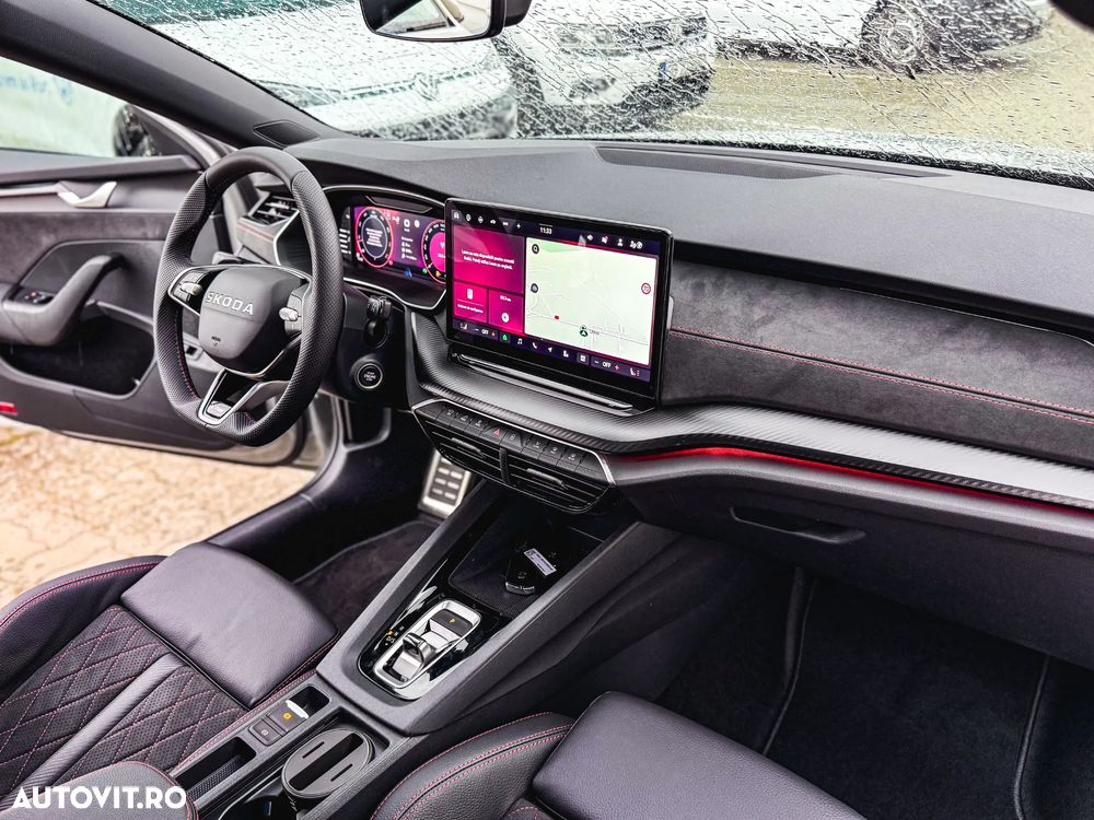 Skoda Octavia 2.0 TSI 265 CP DSG RS - 18