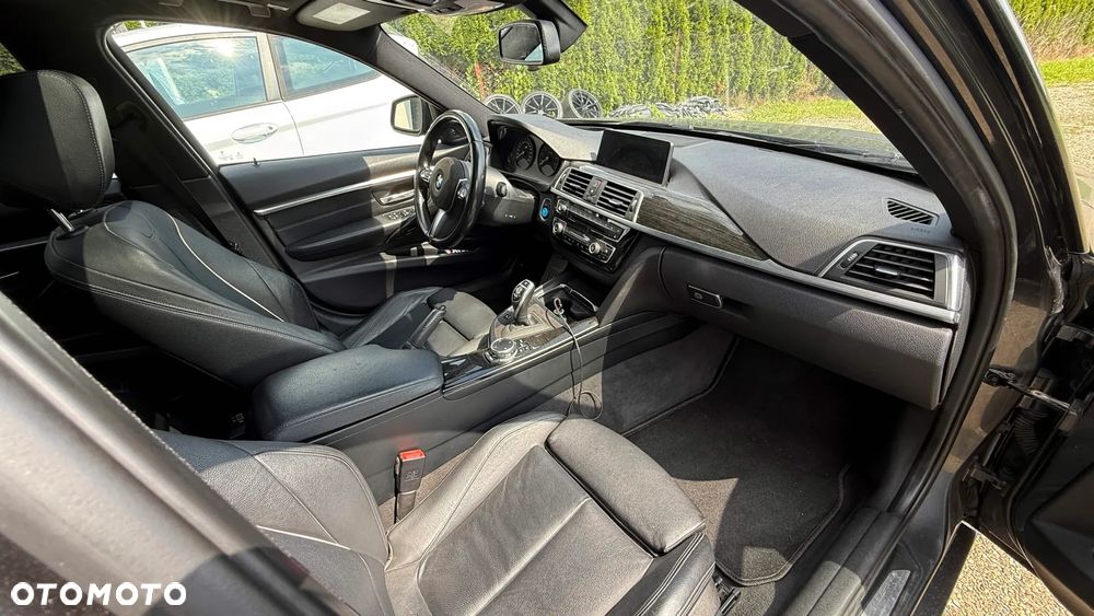 BMW Seria 3 340i xDrive Edition M Sport Shadow - 16
