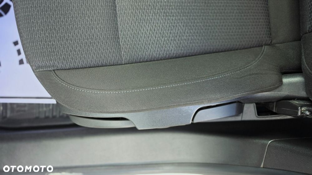 Opel Insignia - 13