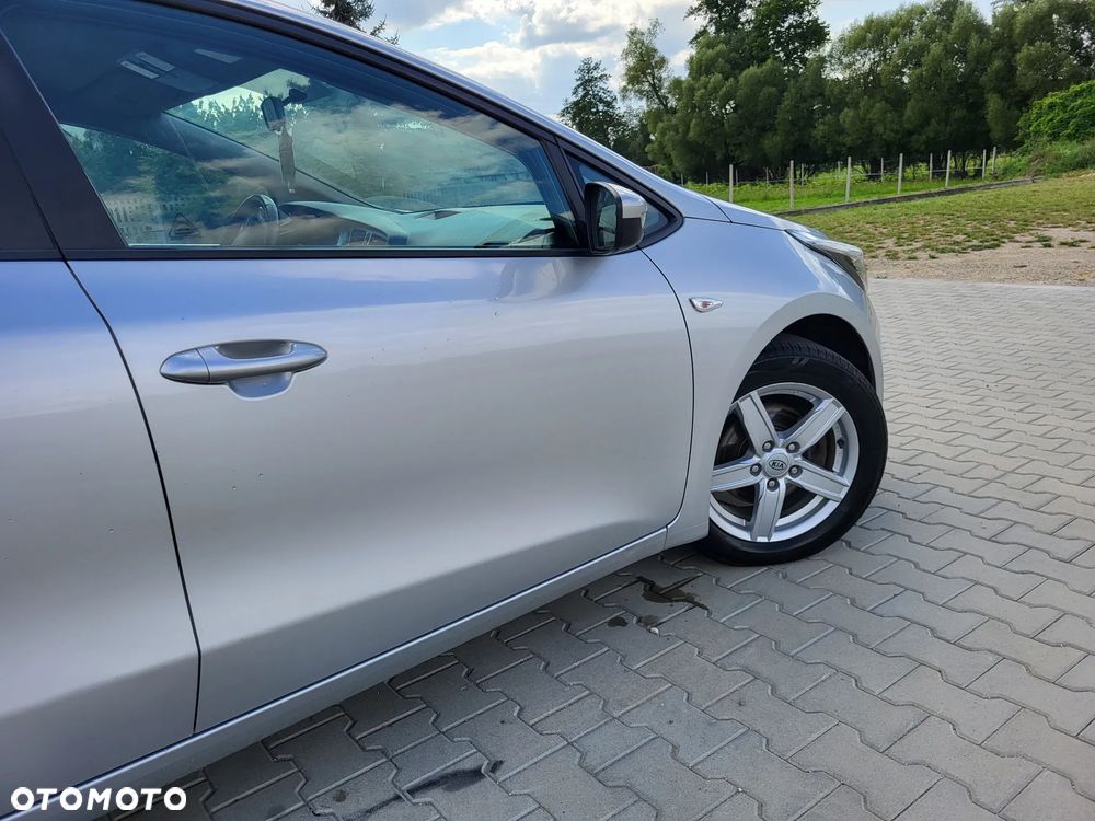 Kia Ceed 1.4 CVVT Attract - 4